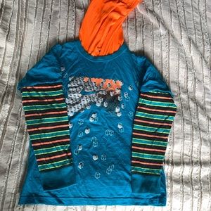 EUC Nike long sleeved T-shirt with hoodie. Boys, size small 8-10